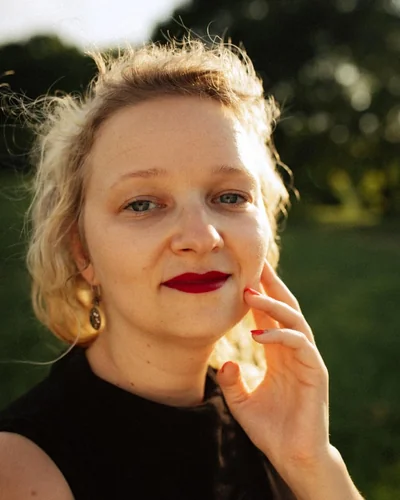 Олена Кансіно - Про мене Олена Кансіно - Про мене